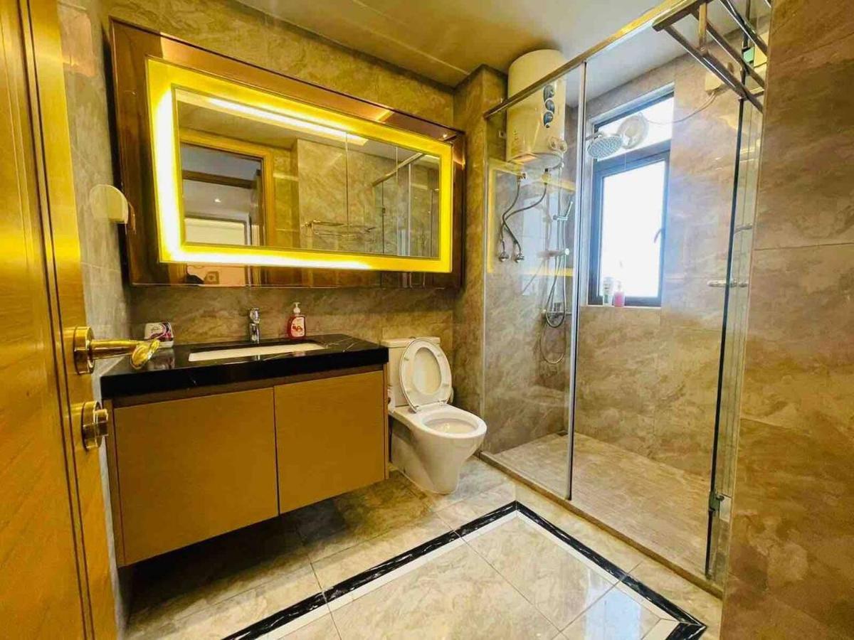Pleasant And Cozy 3br @ R&f Mall Apartment