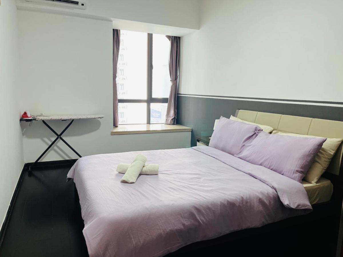 Pleasant And Cozy 3br @ R&f Mall *